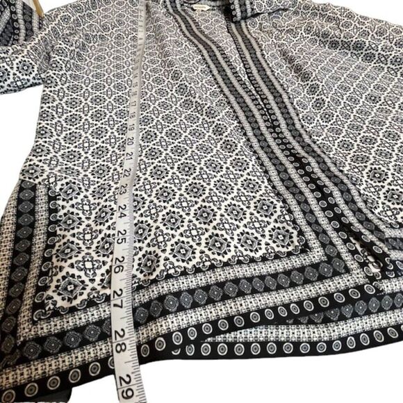 Max Studio Kimono Black and White Medallion Print Small (Will Fit Many Sizes) - Picture 9 of 12